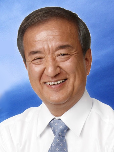 前川 燿男