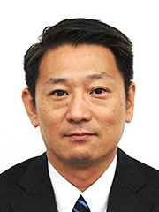 井川 泰雄