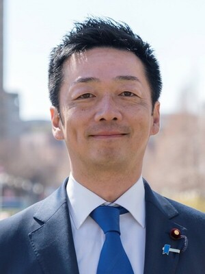 源馬 謙太郎
