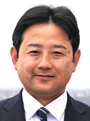 川戸 康嗣