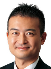 津村 啓介
