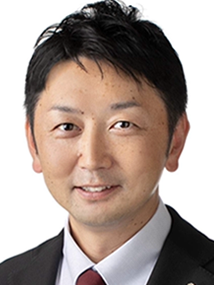 西山 まさる