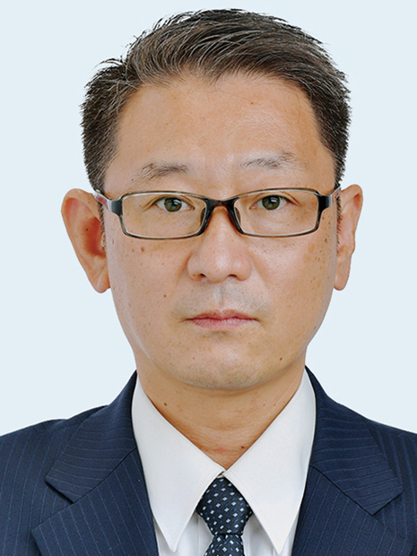 井川 泰雄