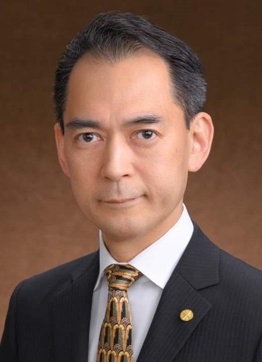 岸 泰正