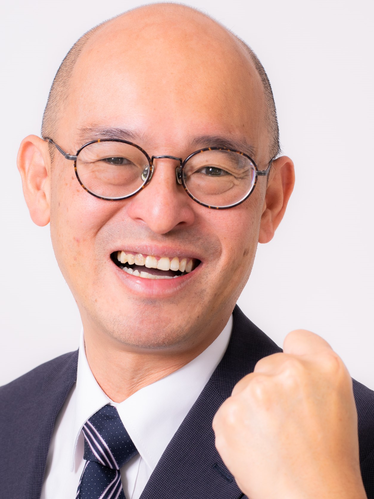 にしな よしひろ