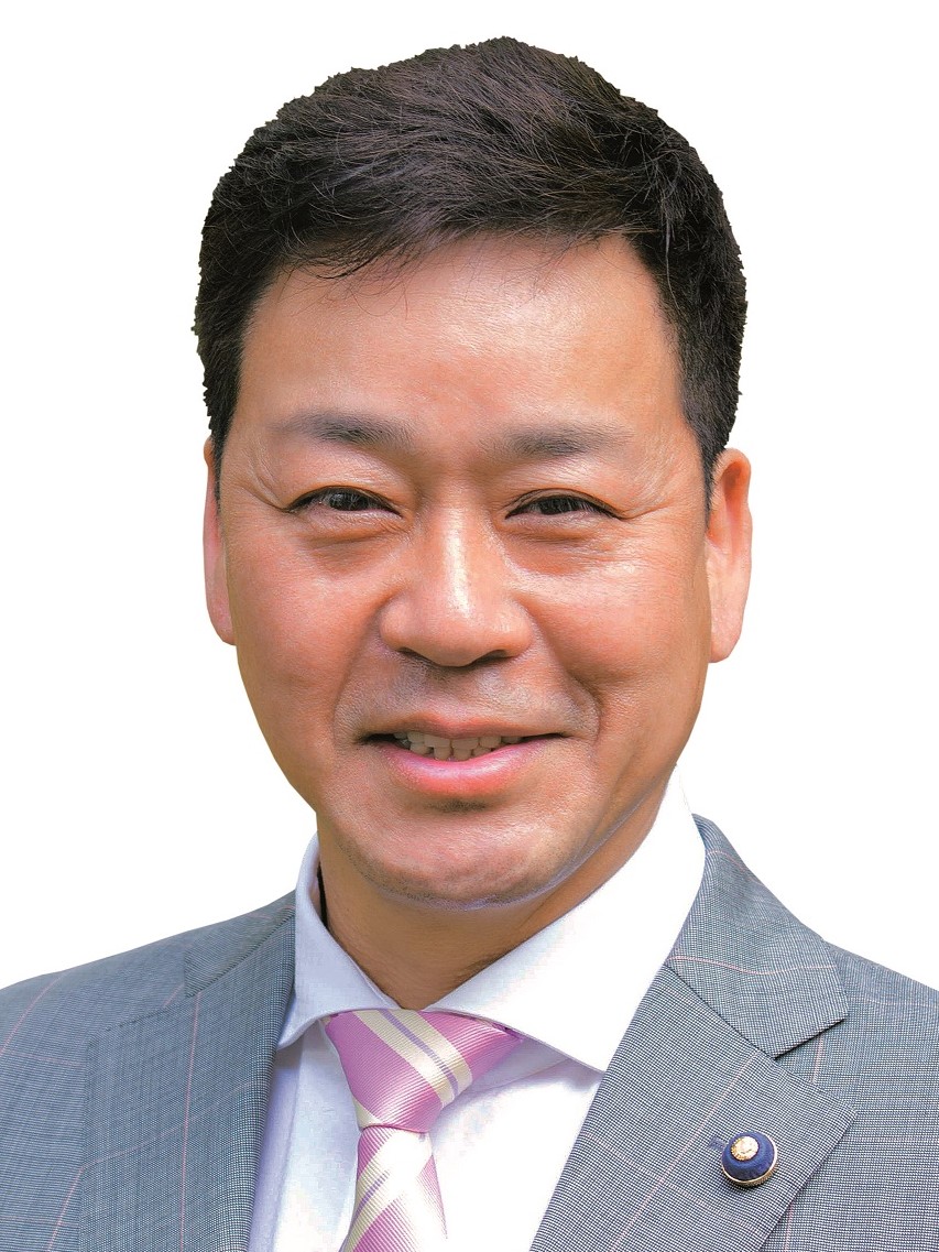 平井 としき