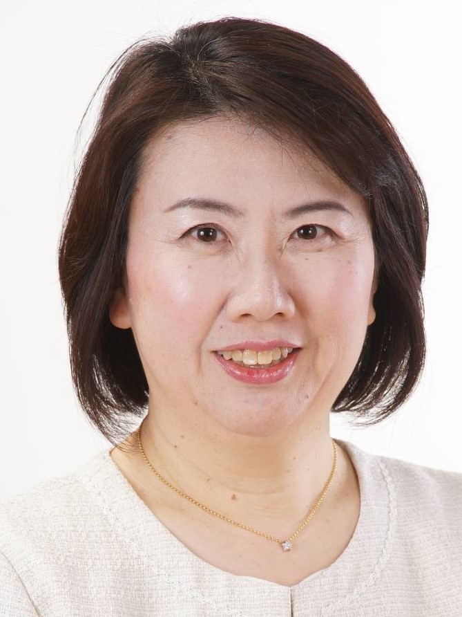 にしおか のぶこ