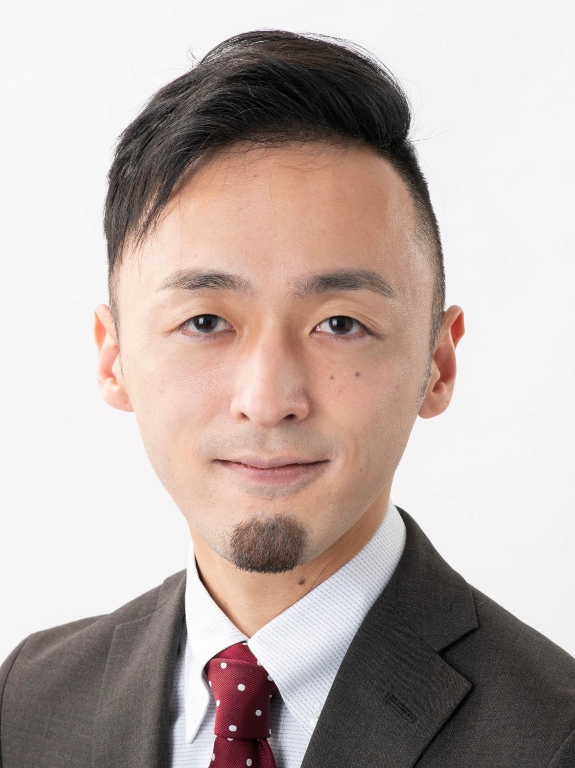 これすみ しゅん