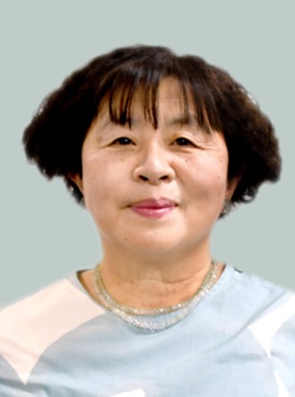 岸 牧子