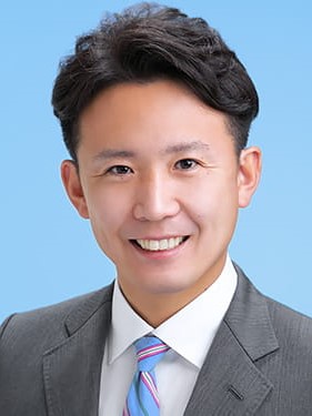 しらい 亮次