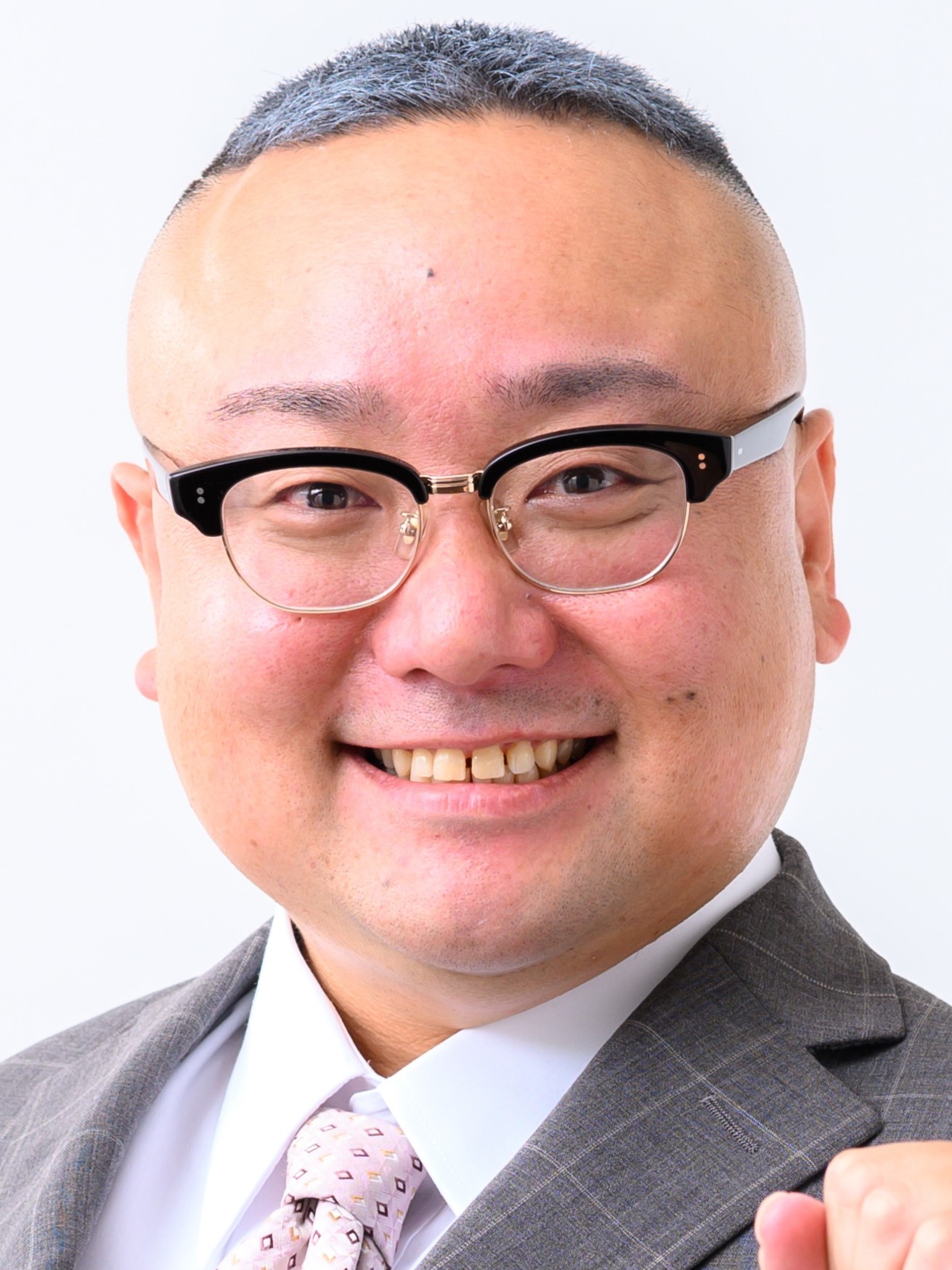 加賀 ゆういちろう