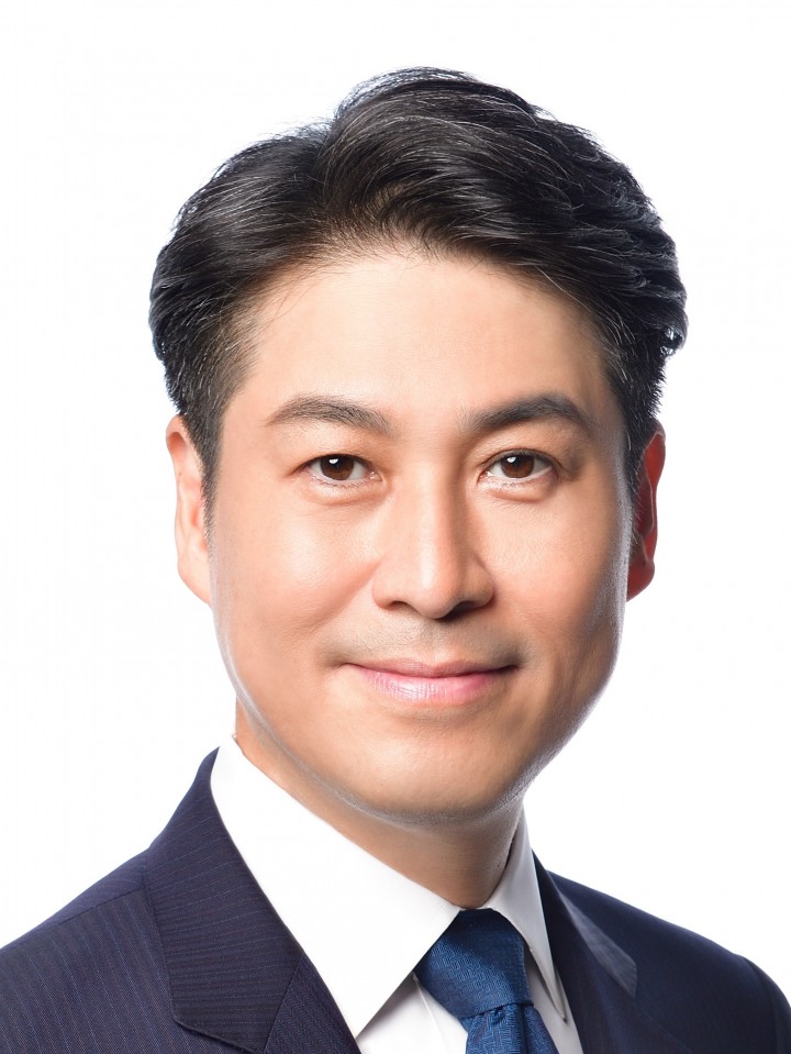 西川 ひろき