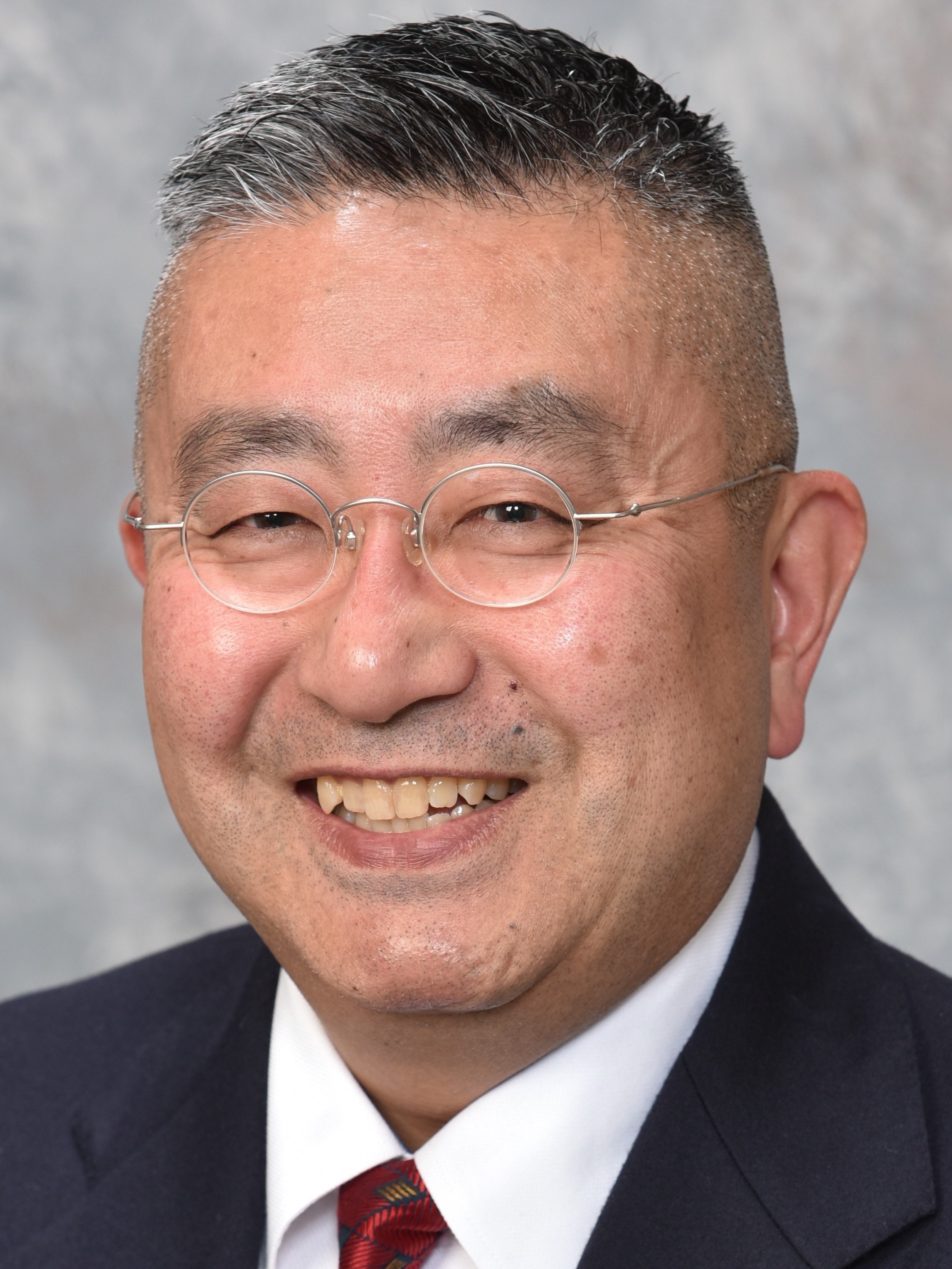 やました 英一郎