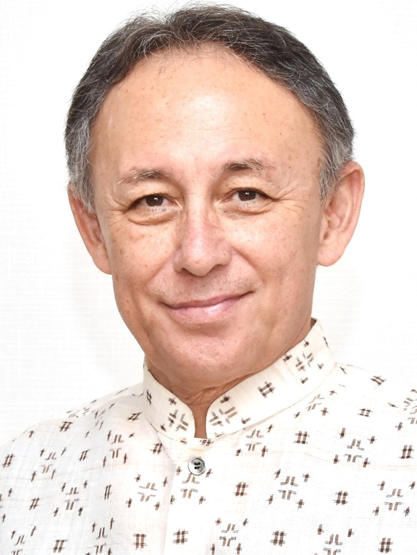 玉城 デニー