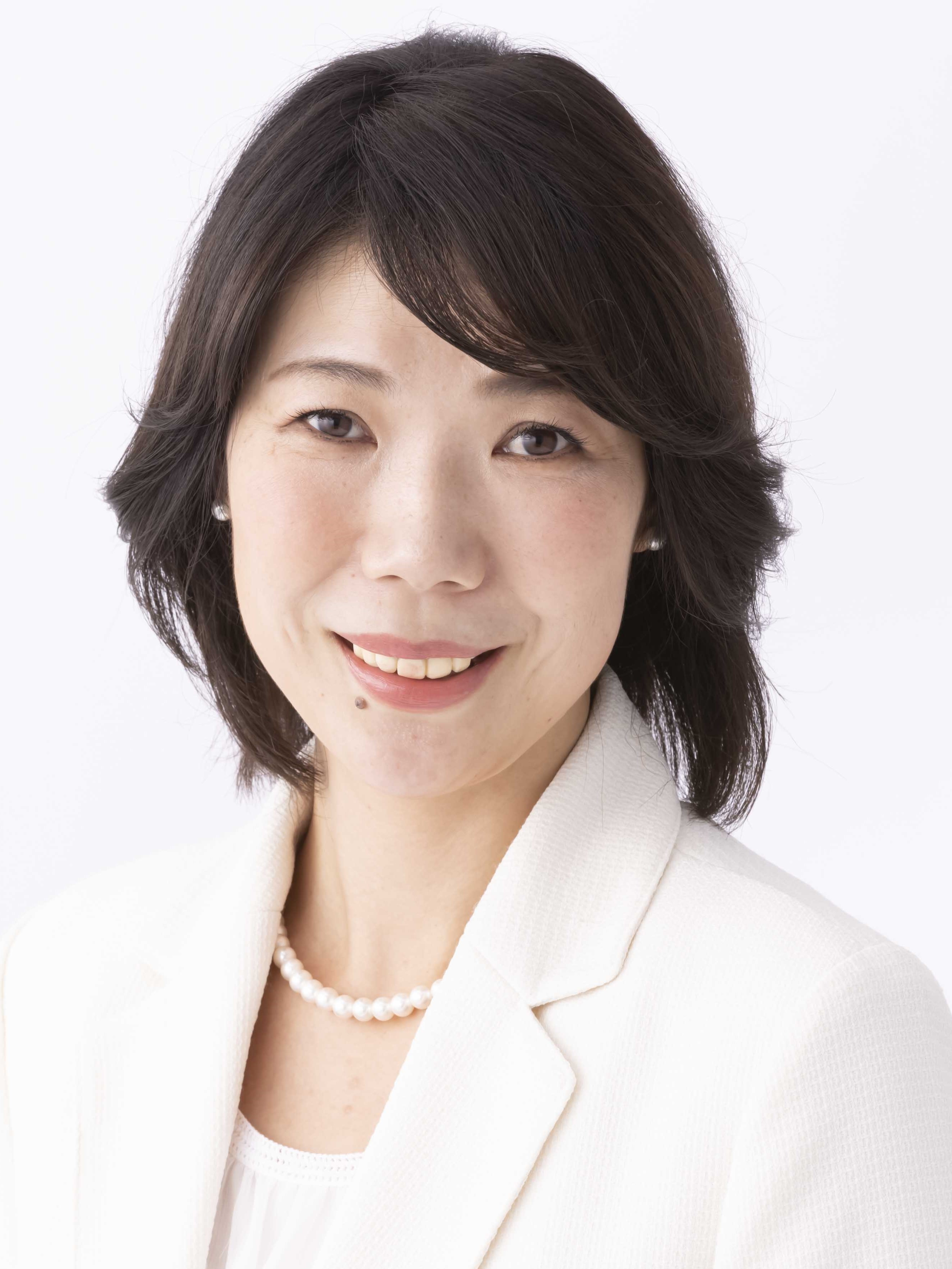 さかえ 奈津子