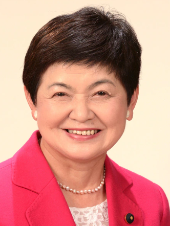 山村 さちほ