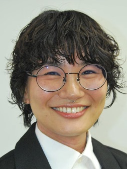 はらが 瞳