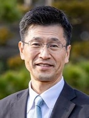 成田 みつひさ