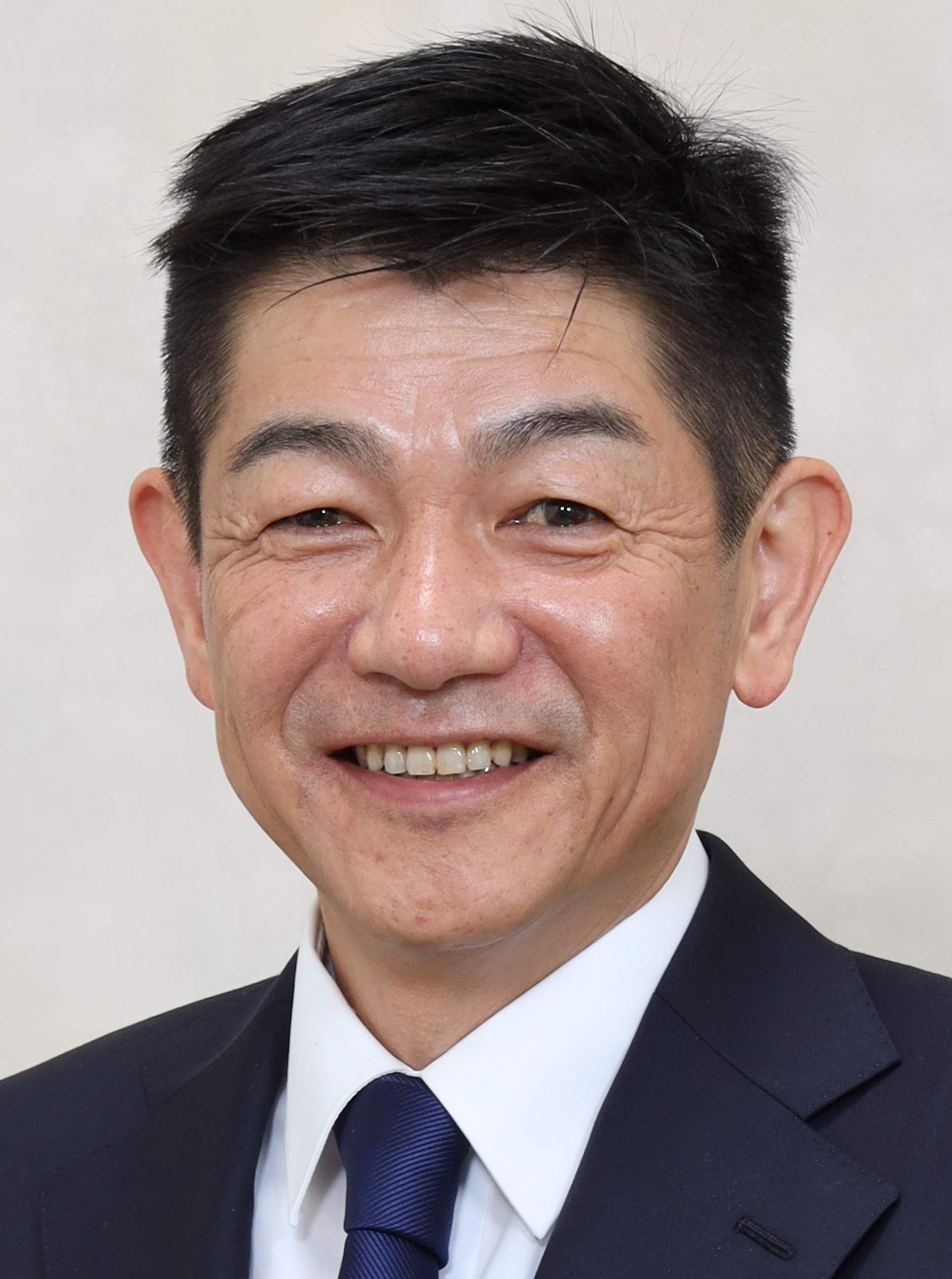 やまが 敏宏