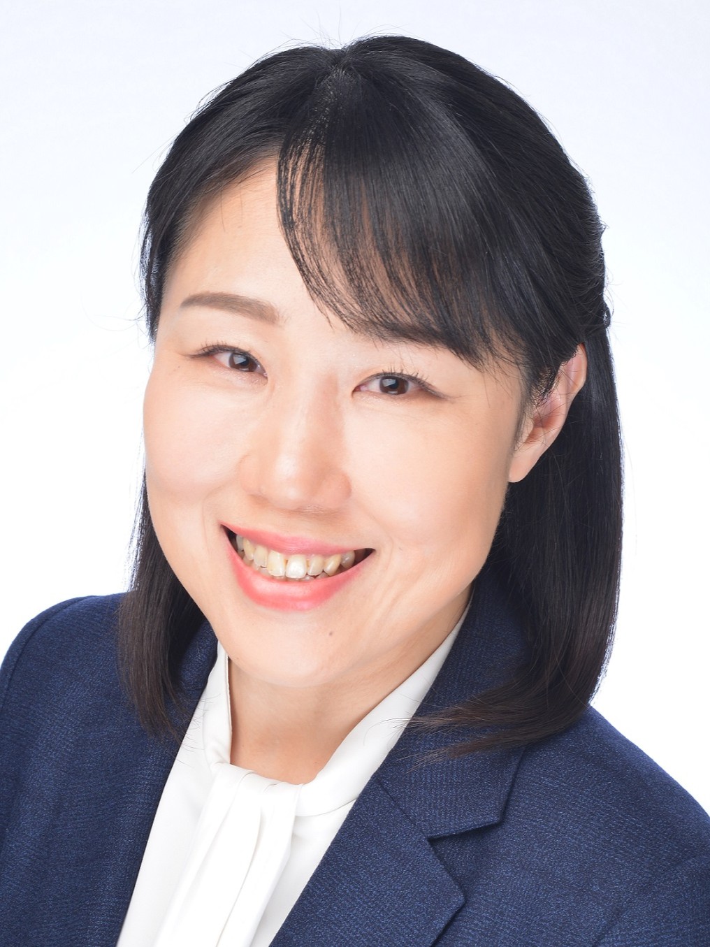 山本 真実