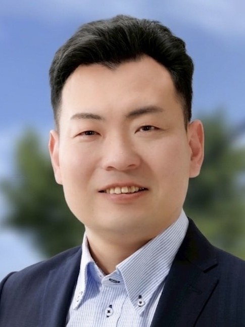 藤本 たくま
