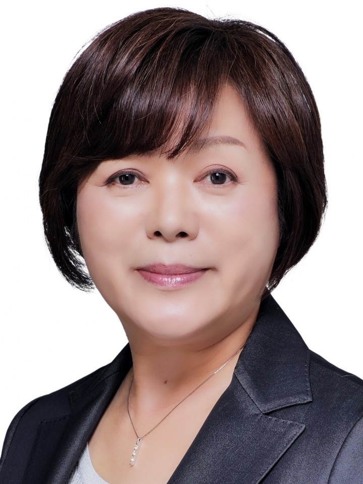 やなぎ 誠子