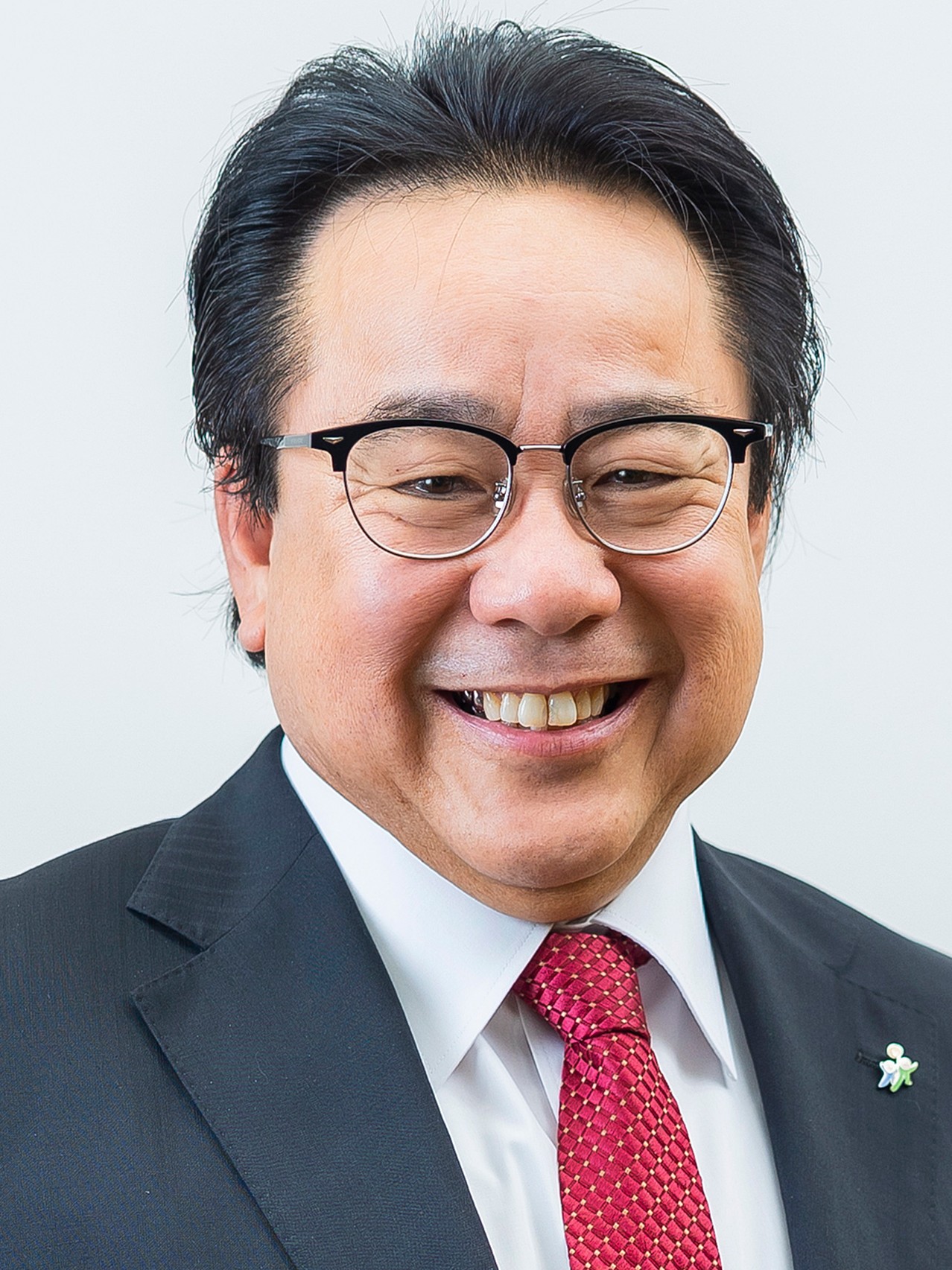 山本 やすなり