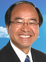 飯塚 秋男
