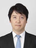 足立 康史