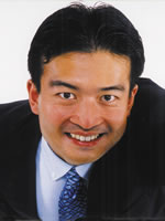 津村 啓介
