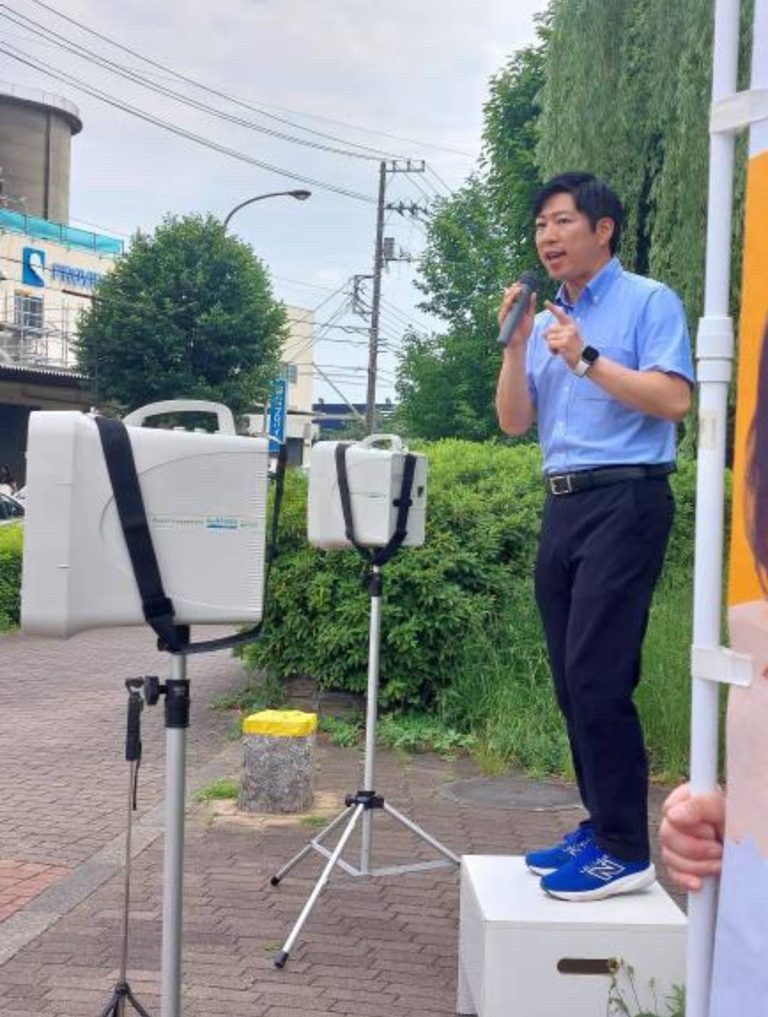 深大寺五叉路で街頭演説