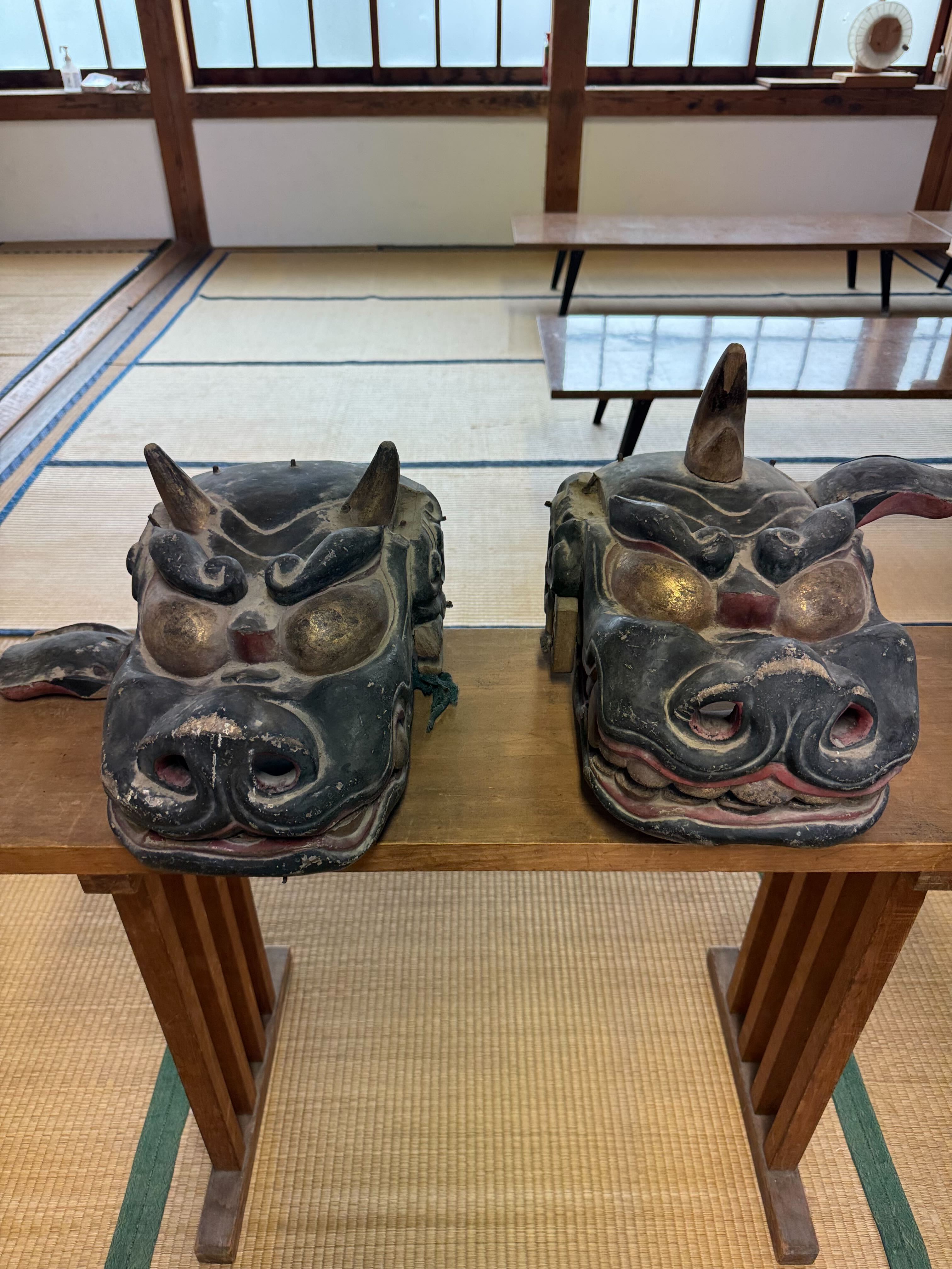 大発見】佐志八幡宮の内陣から「享保14年」の獅子頭が奇跡の出土