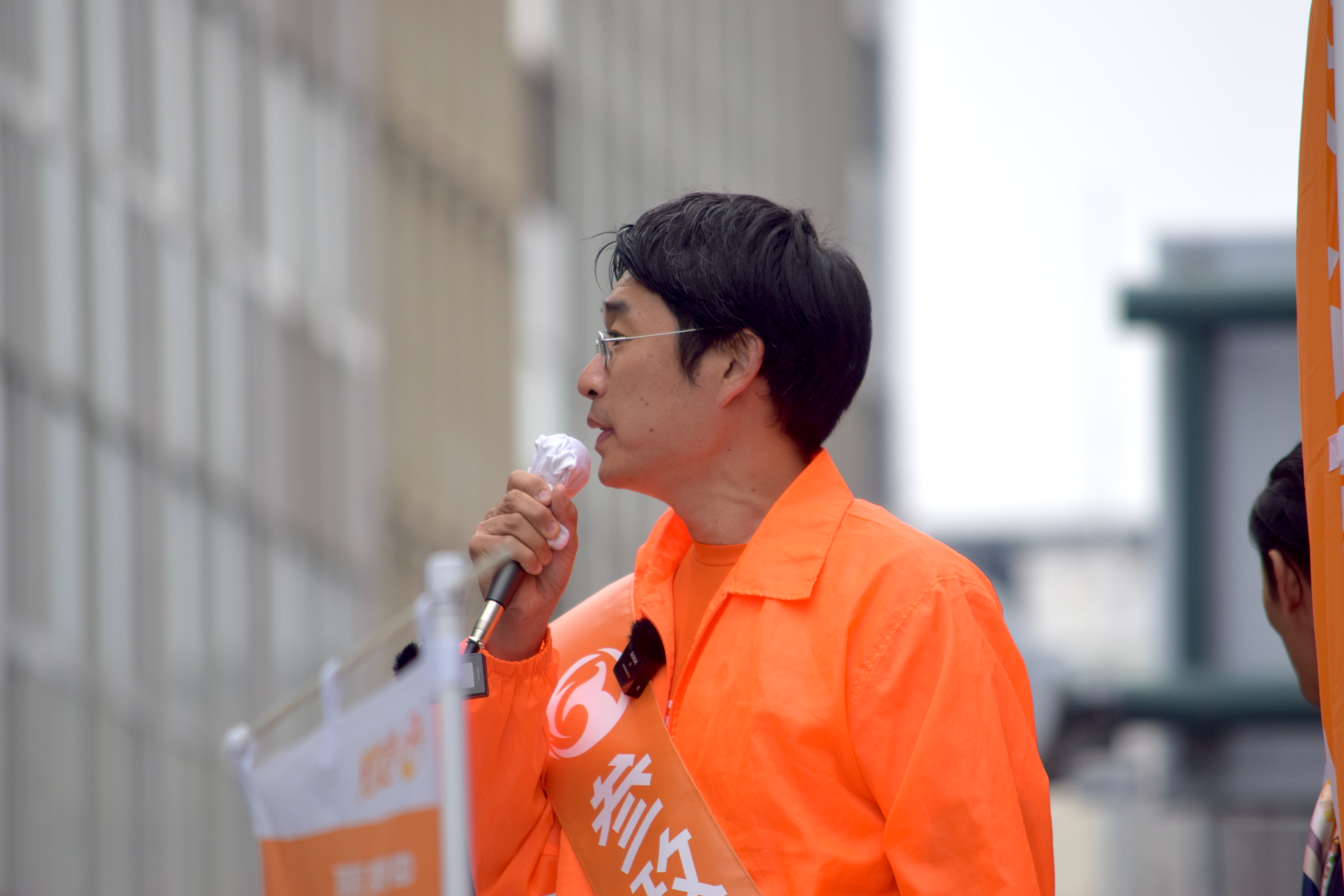 四条河原町で参政党アドバイザー和泉修さんを迎えて街頭演説。京都から日本を取り戻す - こまつ広明（コマツヒロアキ） ｜ 選挙ドットコム