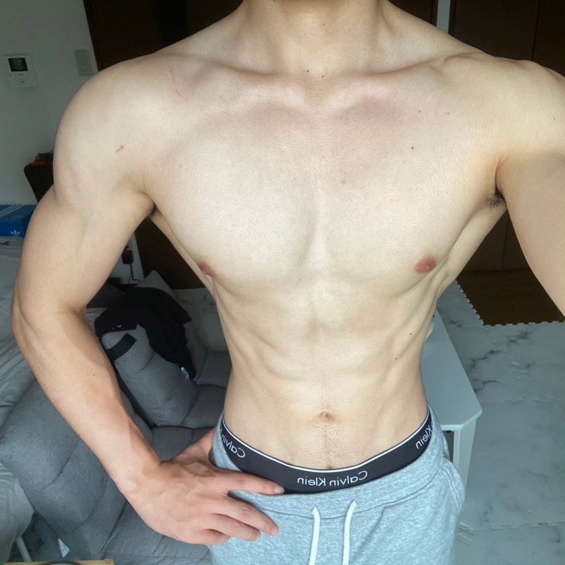 長男坊きっとが急に｢なかやまきんに君｣に憧れたのかボディビルの