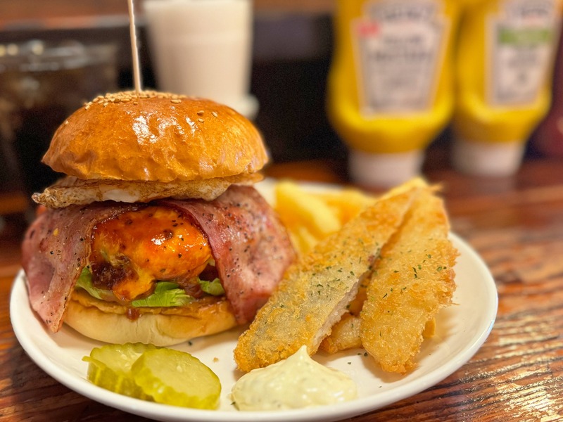 限定値下げ⭐️ダブルヘッド　アイスクリームハンバーガー　プレス　バーガーメーカー 今日のランチは柏市中央町にある「66（ダブルシックス）」さんへ