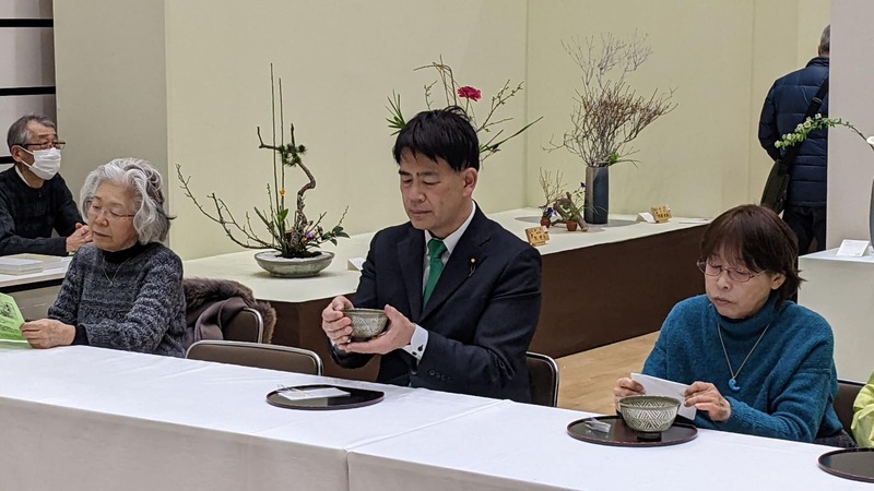 安城を代表する丸山今朝三治先生の展覧会、円空仏、風景、童子と異なる