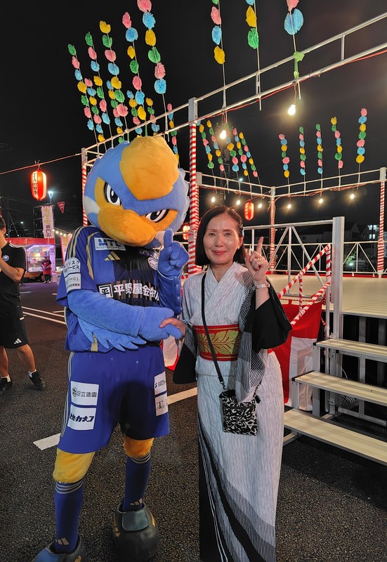 22日、JA町田市忠生地区女性部主催で盆踊りに浴衣を着付けして参加