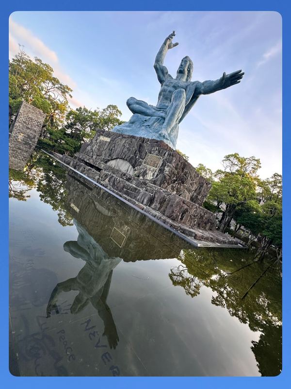 愛あるところに行こう。平和祈願。 愛あるところに行こう。平和祈願