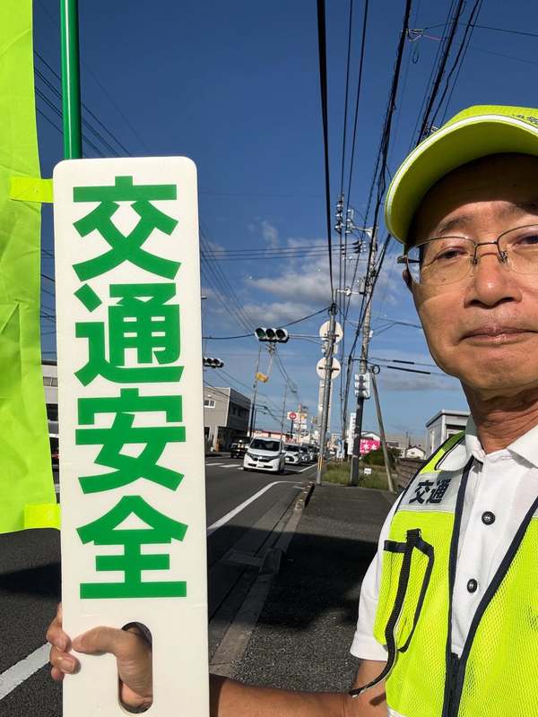 昭和30年代【レア】当時物☆横断歩道を守り続けた☆おまわりさん高さ1m20cm 舞台は「一億総忍者の国・日本」。子ども忍者やお爺ちゃん忍者が