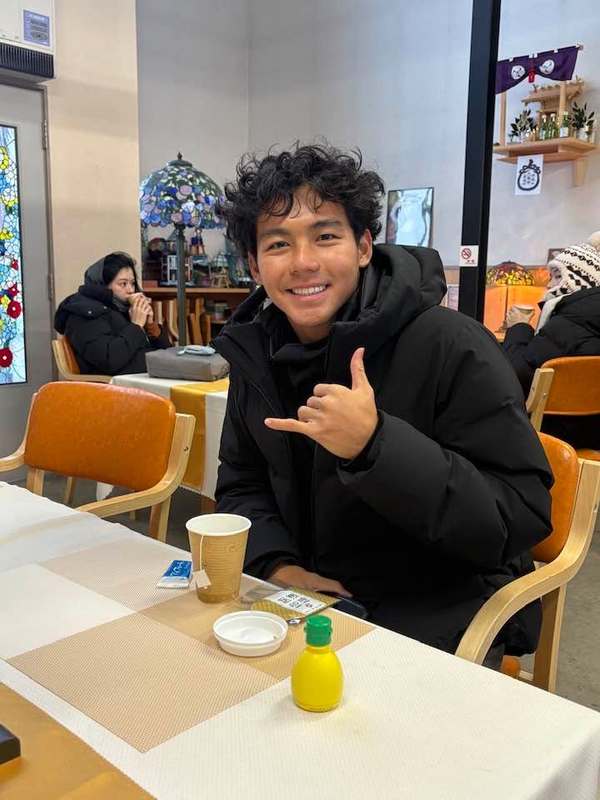 ハーブティーがつないだ元旦の国際交流