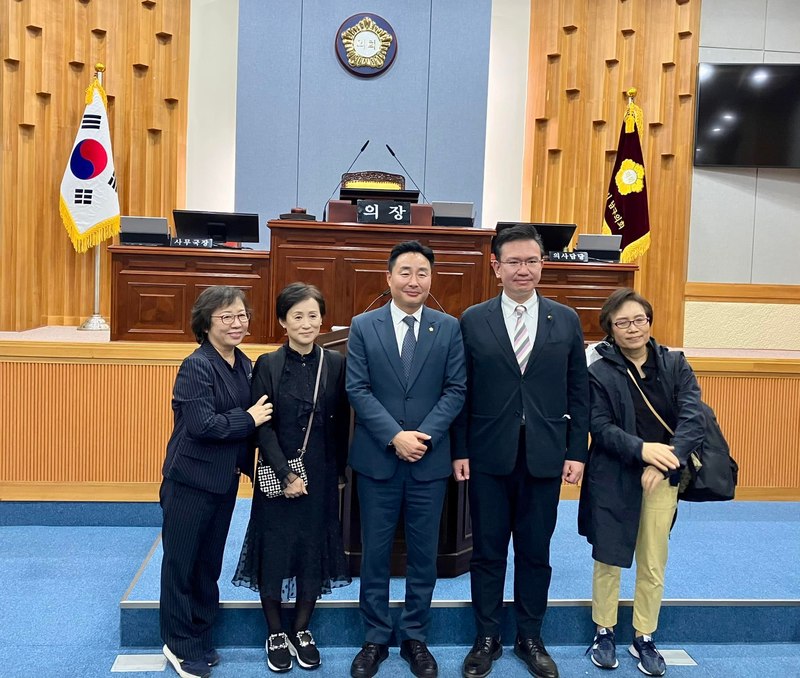 北海道・網走市〜韓国・蔚山広域市南区/捕鯨文化を御縁に交流10周年/3年ぶりに蔚山クジラ祭り開... こんどうけんじ(コンドウケンジ