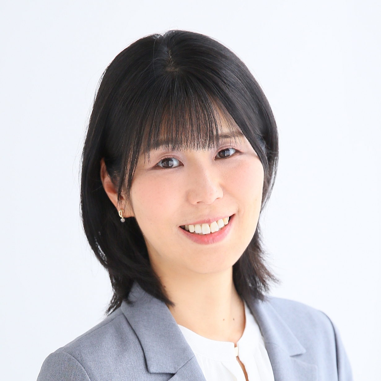 たかの ゆりこ