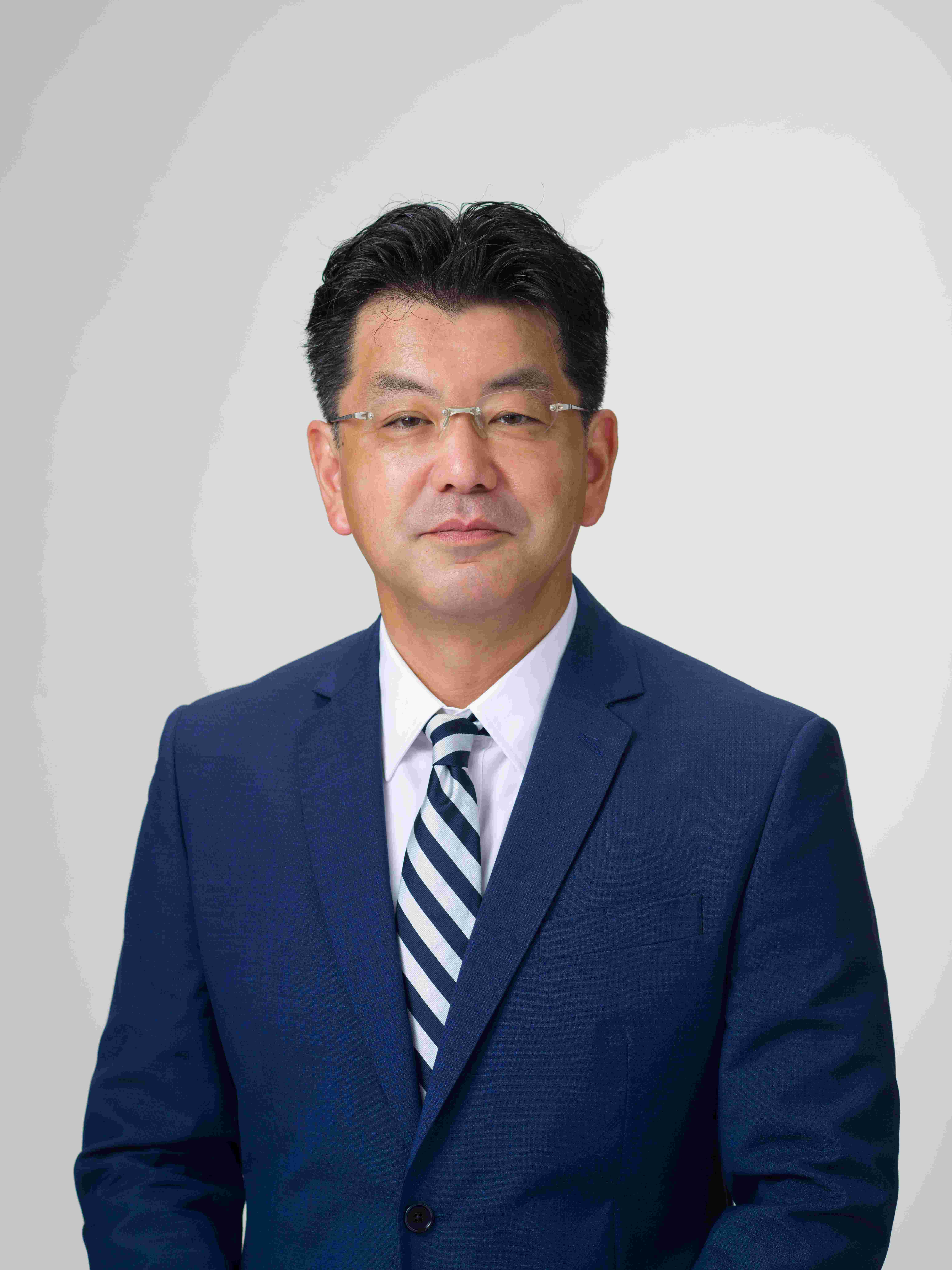 西尾 さとし