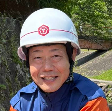 岡野 たかしげ