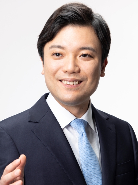 平山 たかお