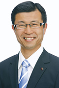 山根 さとる