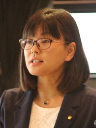 沖原 ゆみ