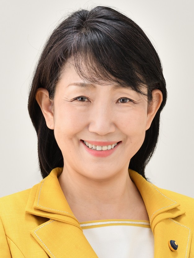 新井 富美子