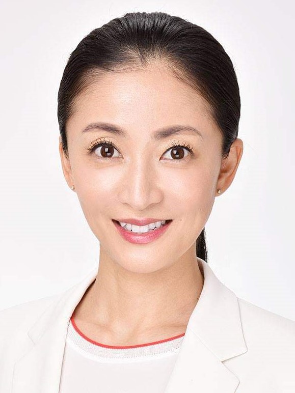 川村 あや