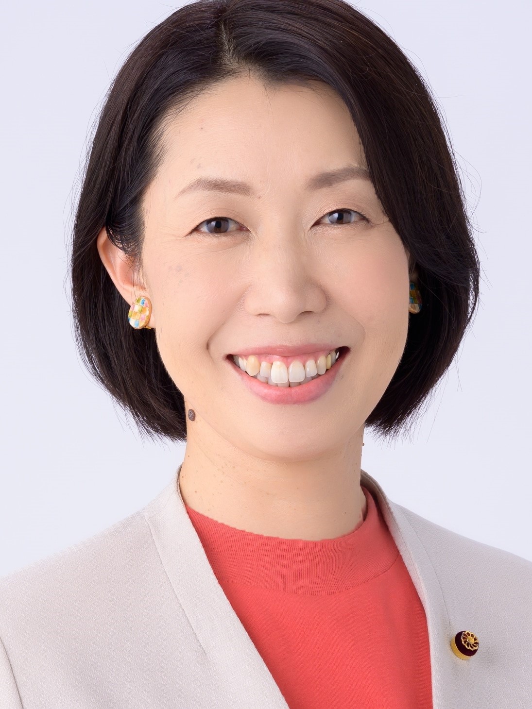 新井 あゆみ